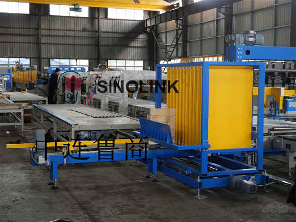 自动夹式彩钢瓦（型板）建筑材料木块捆扎系统