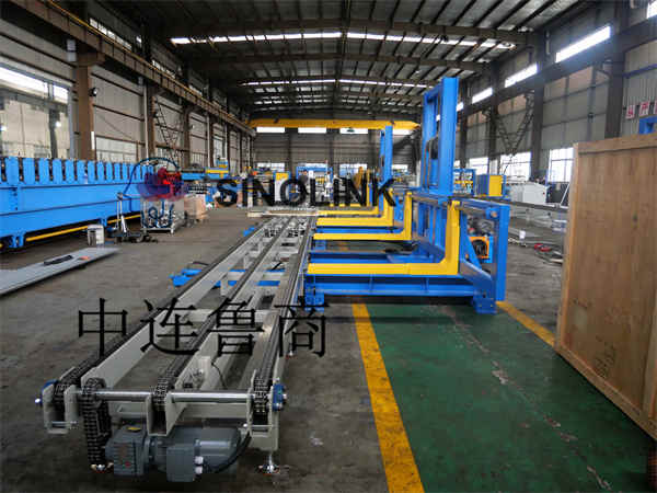 全自动彩钢瓦（型材板）建筑材料或托盘货物码垛机/堆垛机