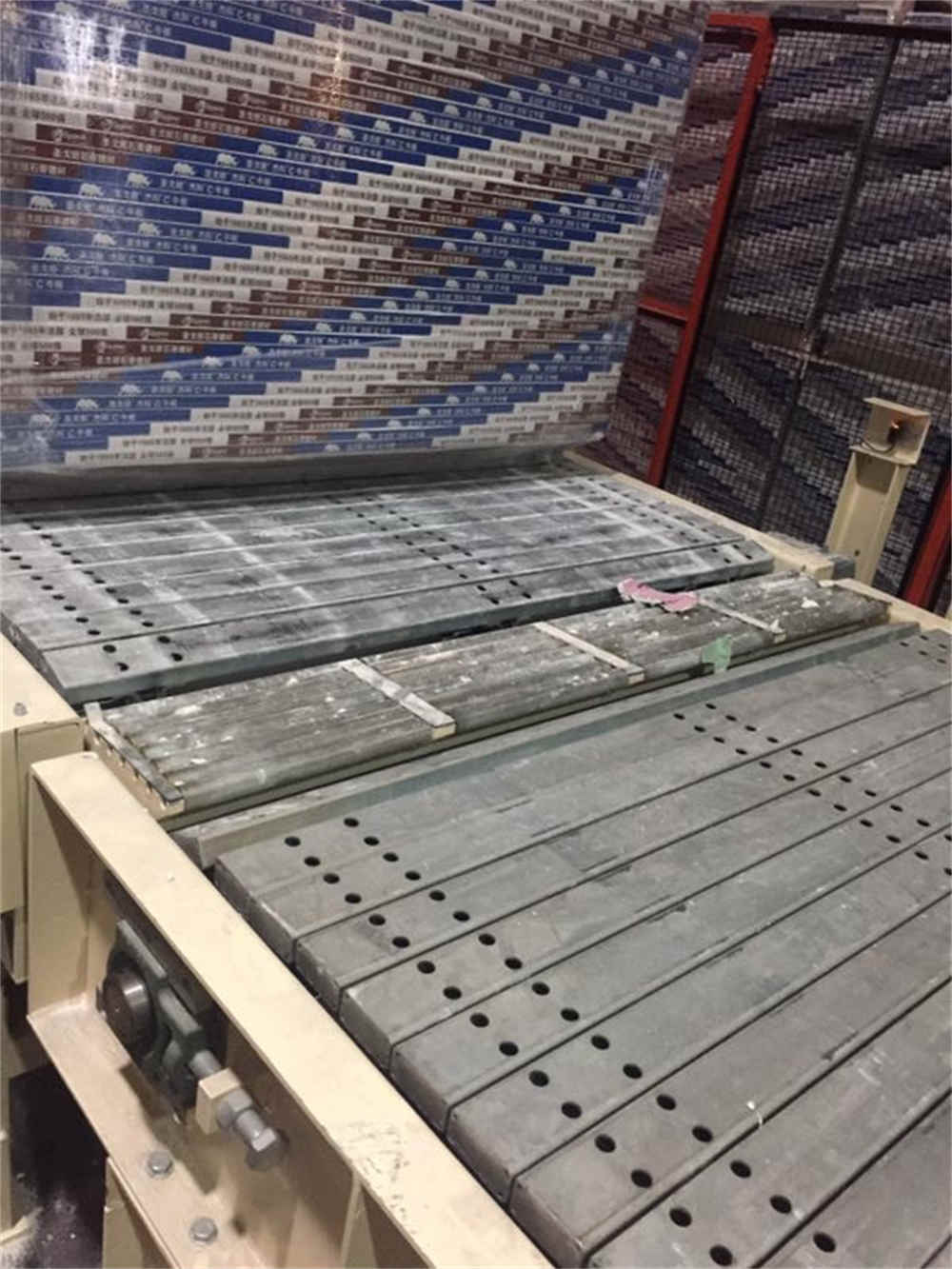 饮料输送链板输送线