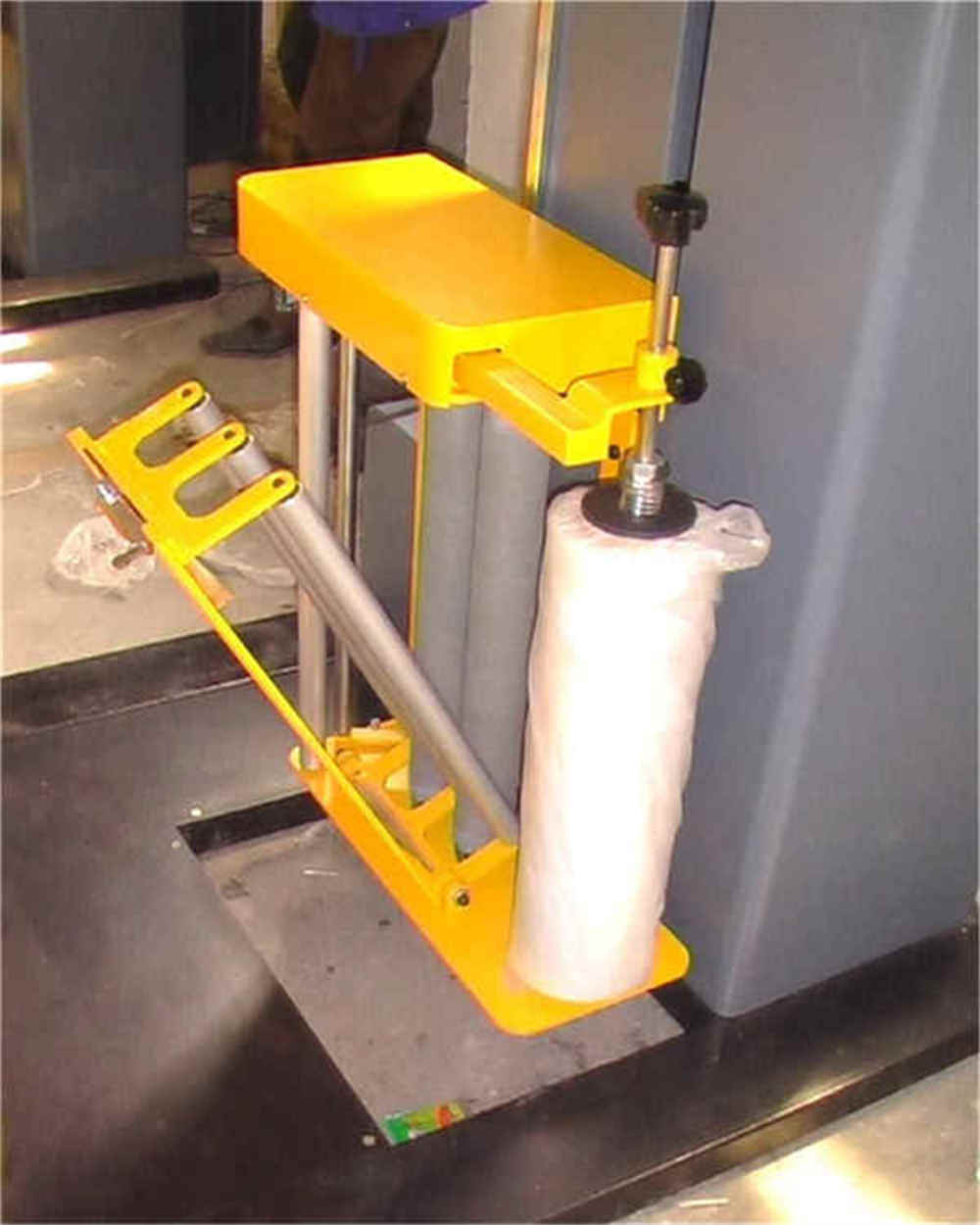 半自动托盘包装机