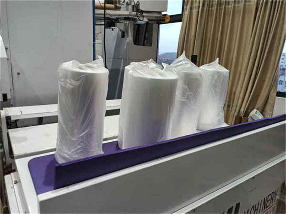 托盘缠绕机使用包装膜