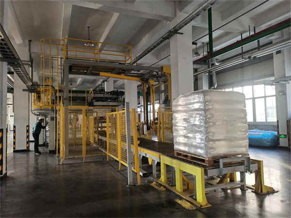 ZL1800FZ-PL 转臂拉伸膜包装机