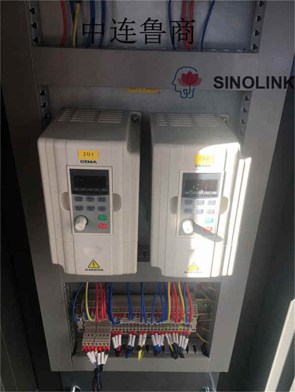 半自动托盘包装机