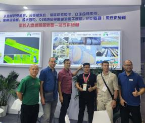 巴基斯坦客户讨论人造板自动分拣包装存储系统