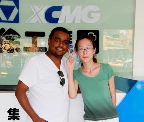 埃塞俄比亚客户签订施工压路机合同