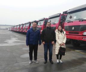 孟加拉国客户来厂参观签署25台自卸车订单协议