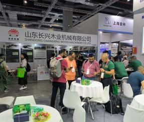 巴基斯坦客户讨论人造板自动分拣包装存储系统