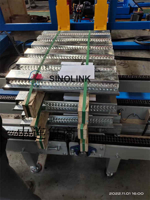 Full Automatic Color Steel Tile(Profile Plate) Building Materials Or Pallet Goods Palletizer/Stacker Full Automatic Color Steel Tile(Profile Plate) Building Materials Or Pallet Goods Palletizer/Stacker