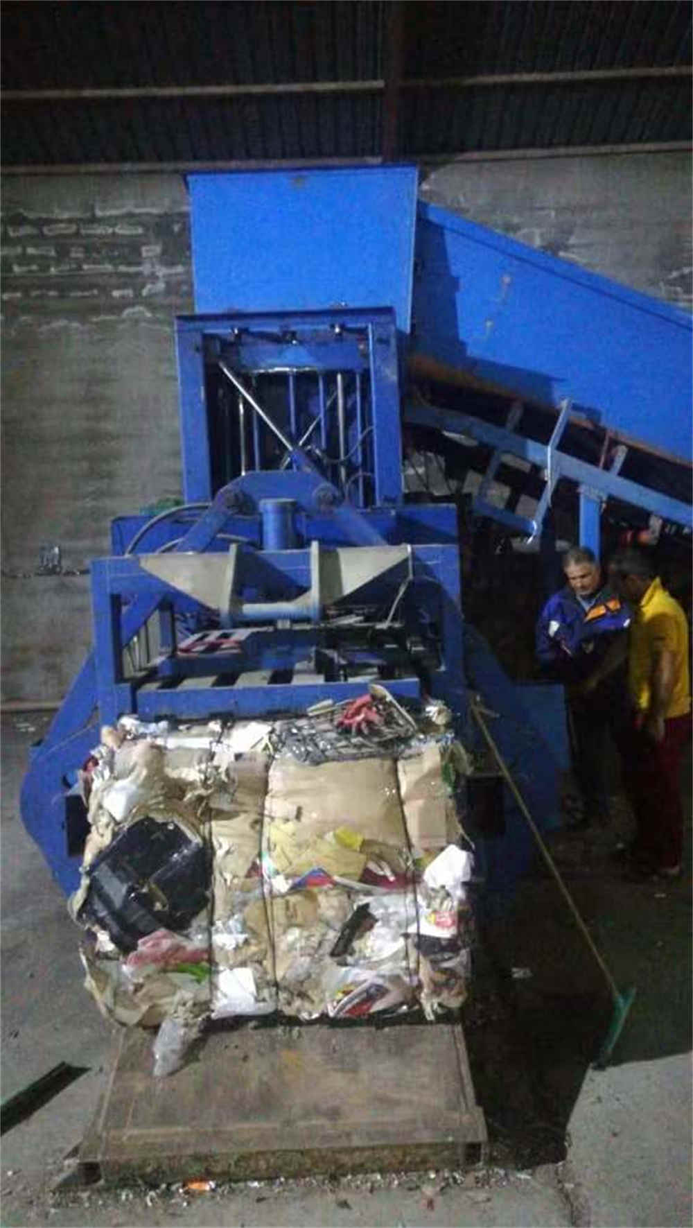 Fully Automatic Hydraulic Baler Machine Fully Automatic Hydraulic Baler Machine
